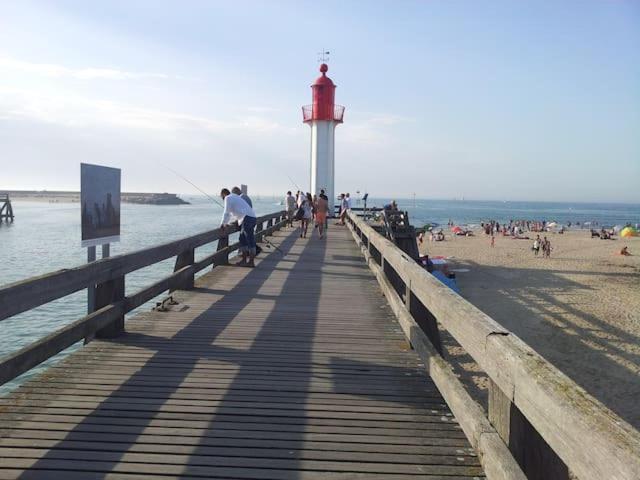 Un Chez Soi Bord De Mer Trouville-sur-Mer Exterior photo
